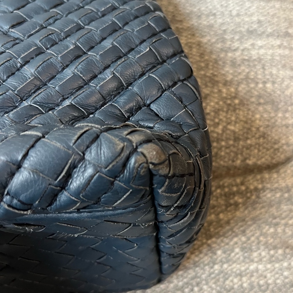 Bottega Veneta Double Chain Tote Stitched Intrecciato Calfskin Medium - Picture 11 of 16